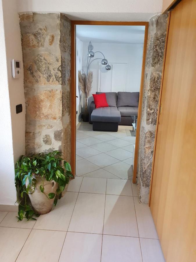 Apartment Chuck Vrh  Esterno foto