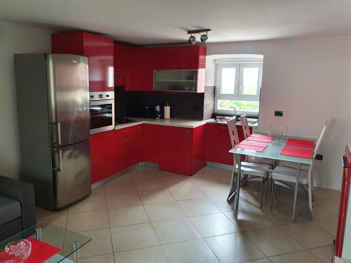 Apartment Chuck Vrh  Esterno foto